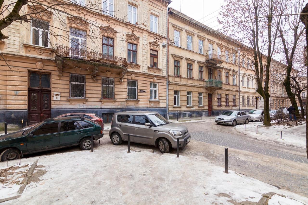 Chopin Apartment In The Center Of Lviv Luaran gambar