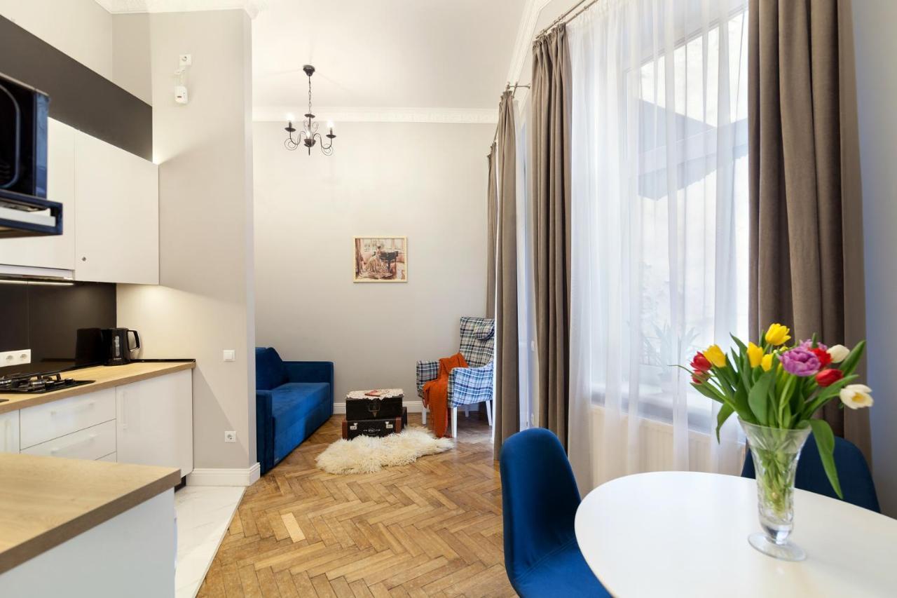 Chopin Apartment In The Center Of Lviv Luaran gambar